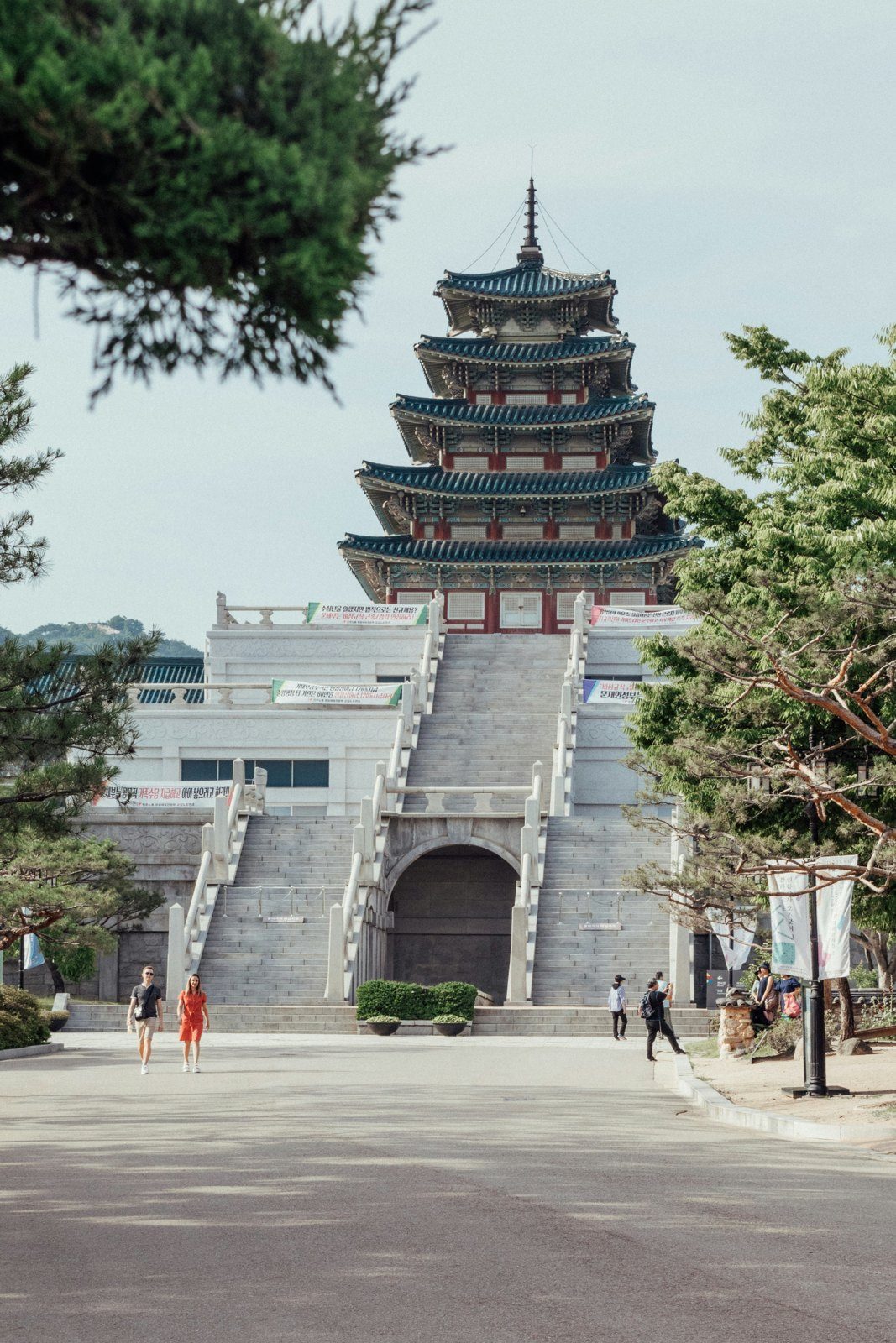 The pagoda-style National Folk Museum of Korea in the grounds of Gyeongbokgung